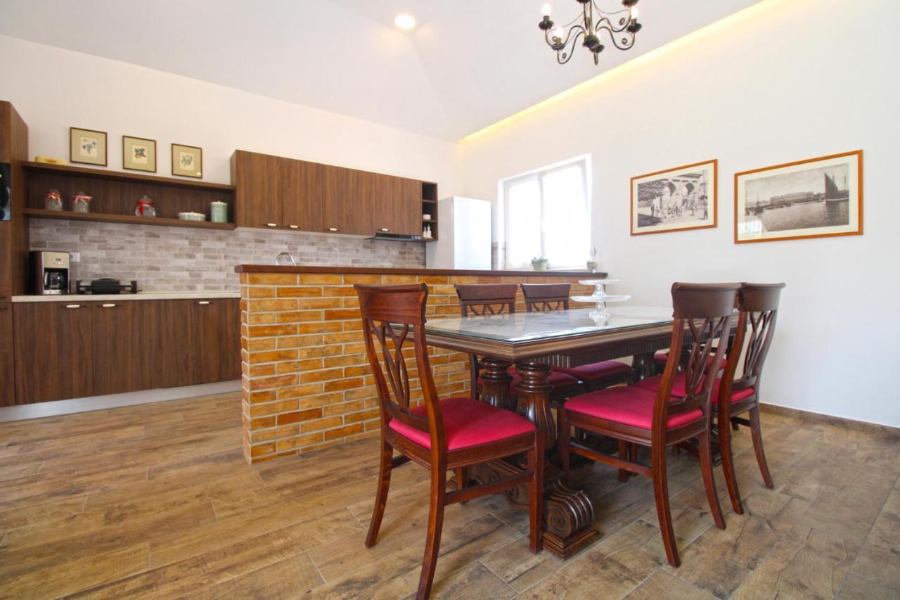 Villa Olgica 2269 Πούλα Εξωτερικό φωτογραφία