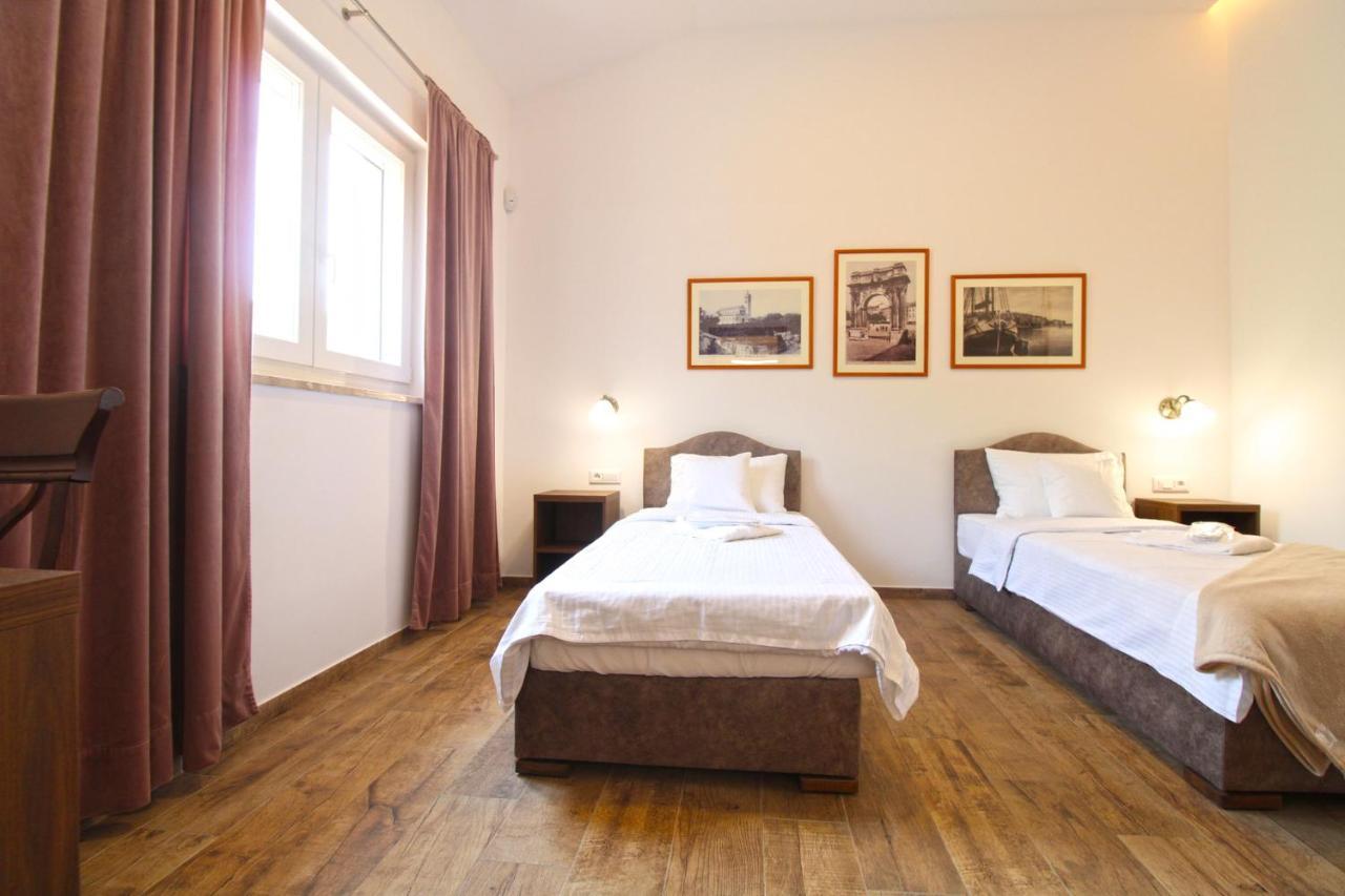 Villa Olgica 2269 Πούλα Εξωτερικό φωτογραφία