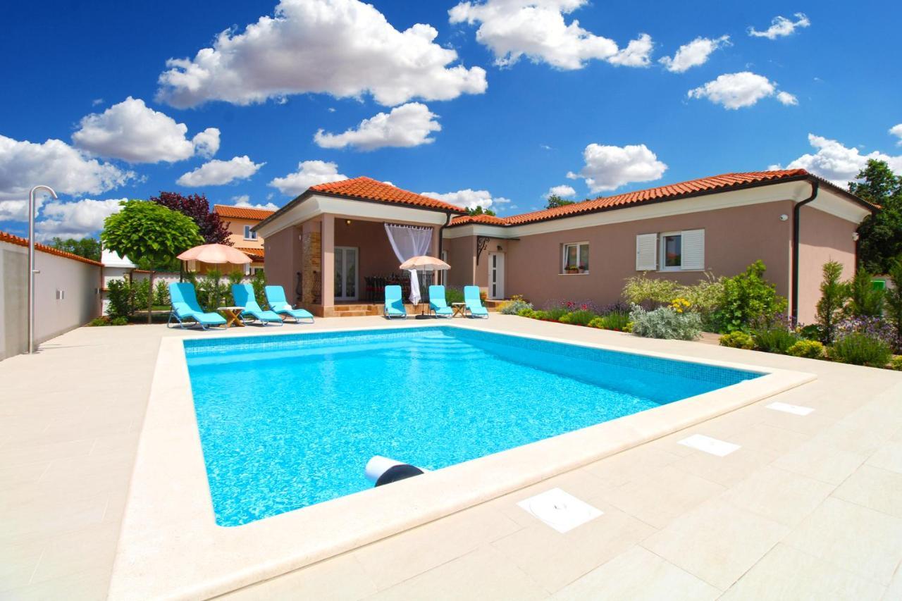 Villa Olgica 2269 Πούλα Εξωτερικό φωτογραφία